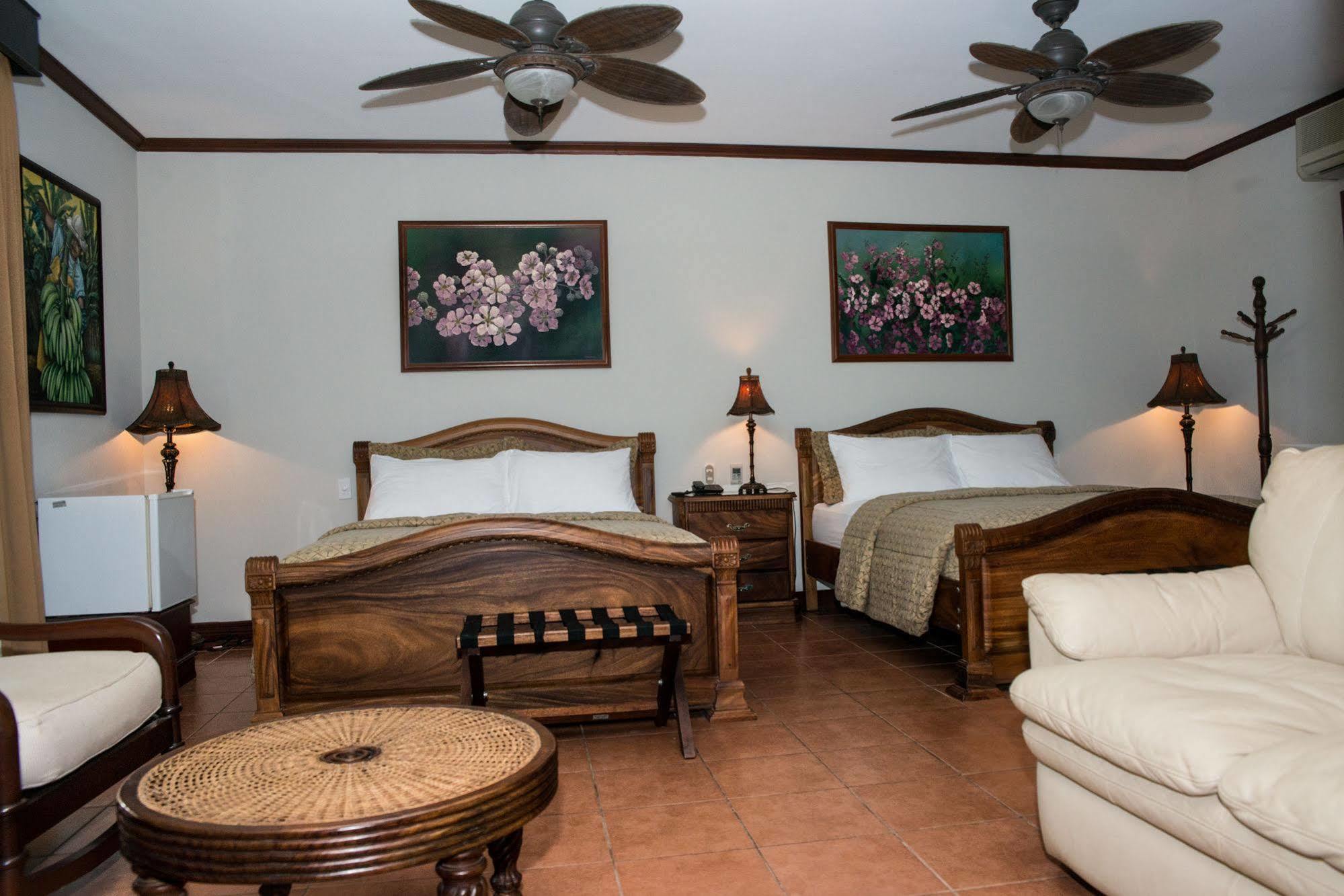 Hotel Casa Roland Golfito Resort Ngoại thất bức ảnh